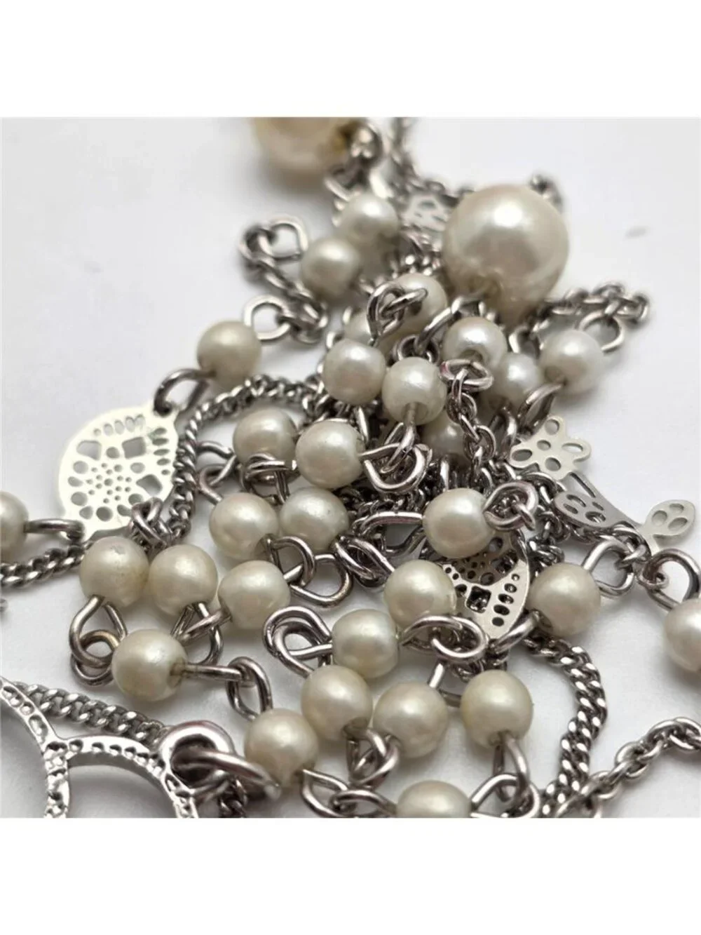 Madewell Layered Flower Pendant Necklace Faux Pearl Silver Tone 21 in adj. - Picture 6 of 7
